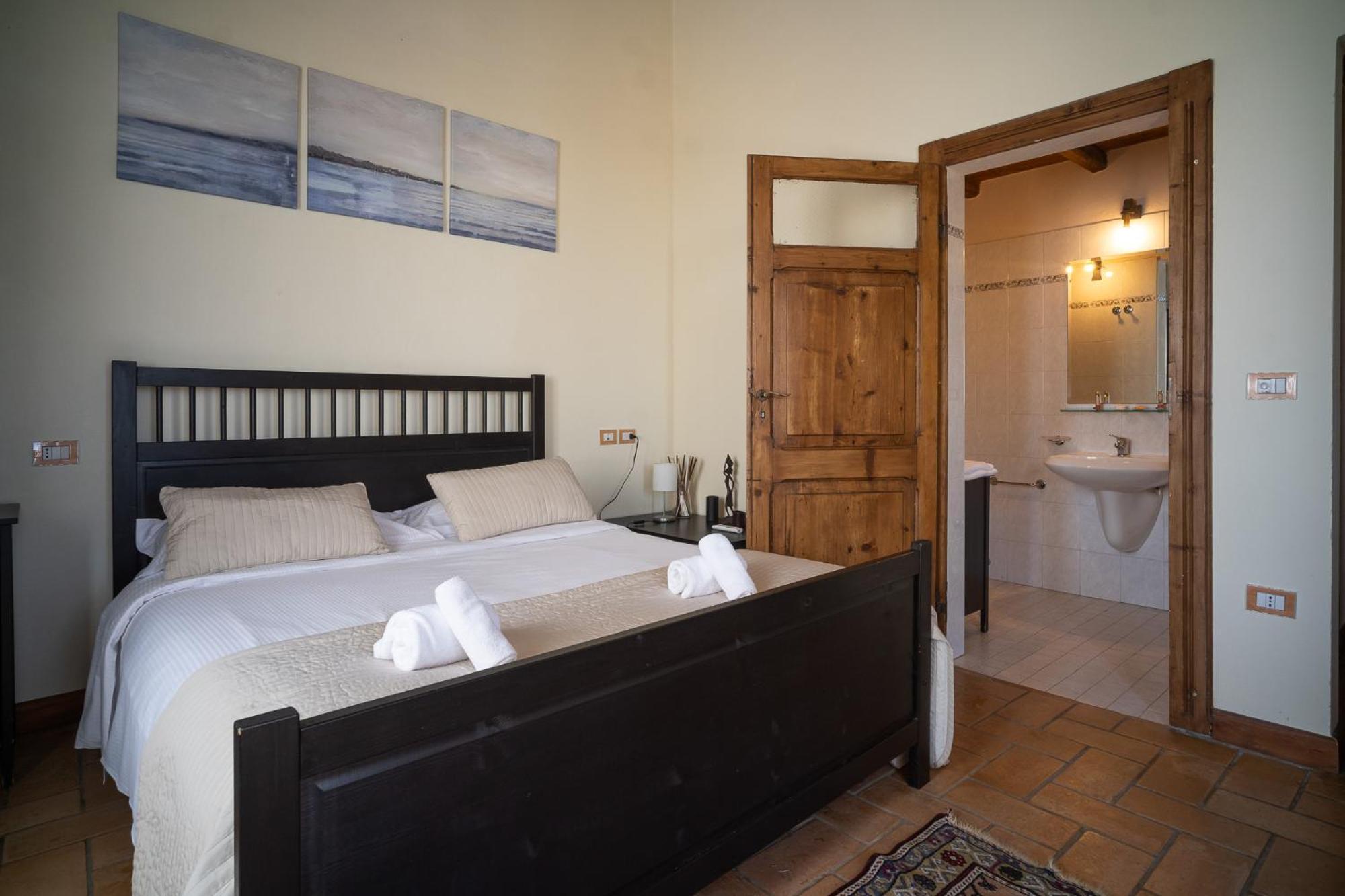 Il Castellaro Bed & Breakfast Borghi Exterior photo